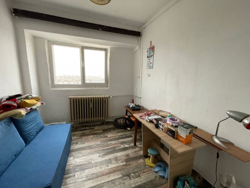 Moldoveni  Apartament 3 camere si 2 bai - Bloc 1981